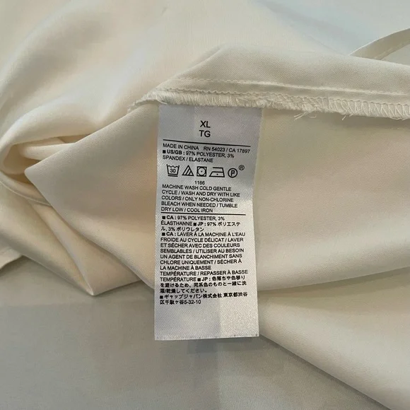 Banana Republic Dolman Sleeve V-Neck Blouse - Picture 6 of 9